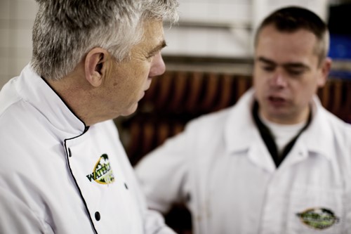 collega overlegt met collega1-500x333