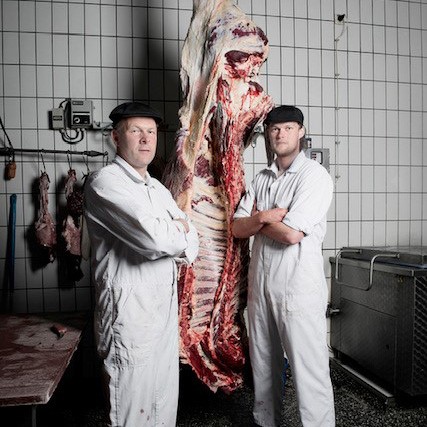 De Stentor -Martijn en Andre van de Pol zss -vaktechniek in de slagerij 500x